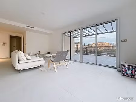 appartement 3 pièces 79 m²