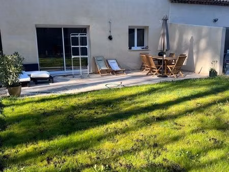 villa t4 de 105m2 mitoyenne sans vis à vis
