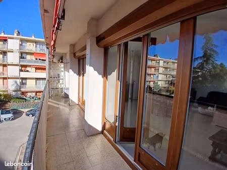 appartement t3/4 aubagne 74m²