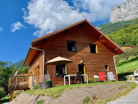 appartement 4 pièces 99 m²