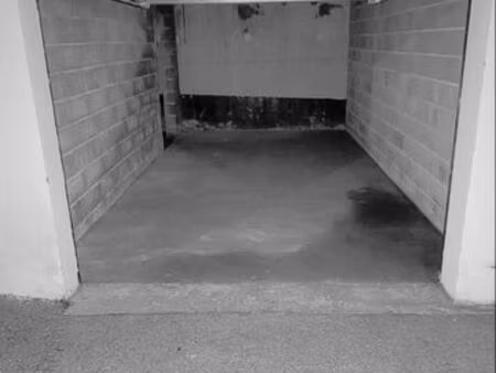 garage individuel/ box 16m² ■contact uniquement par téléphone