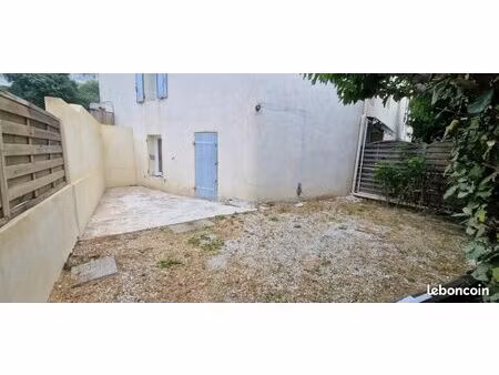 location t2 45 m² jardin terrasse et 1 place de parking