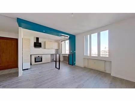 location appartement 3 pièces 68 m² à lyon 8 (69008)