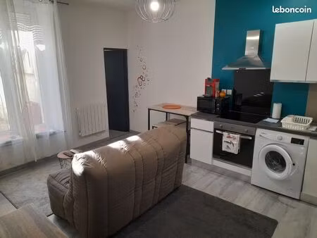 studio meublé en arrière cour