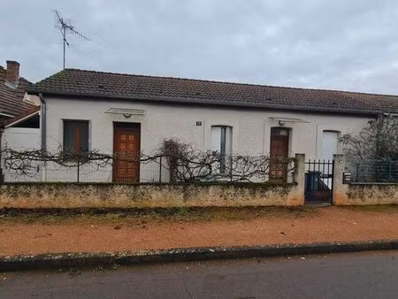 studio avec terrasse + cagibi