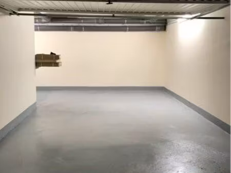 garage sous-sol dimensions pmr