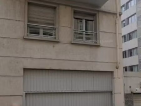 garage fermé à vendre