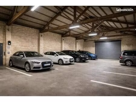 place de parking sécurisée centre / gare surgère