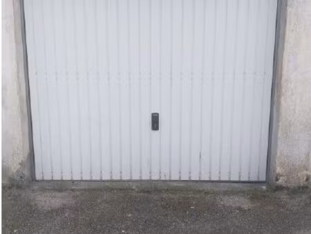 garage / box sécurisé