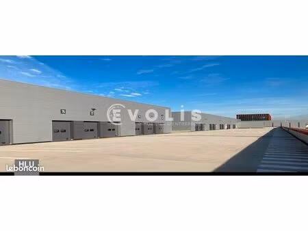 local d'activité 12 039 m²