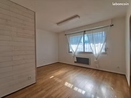 bureau  local professionnel quartier privilégié