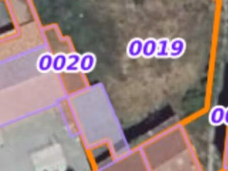 local pro + terrain clos (axe passant)