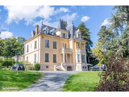 duplex 6 pièces 118 m²