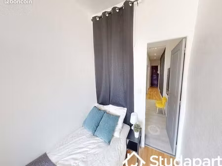 chambre 1 pièce 23 m²