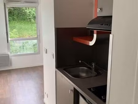 studio 1 pièce 20 m²