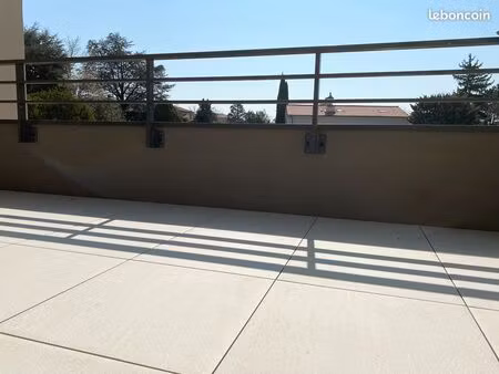 appartement t4 – 83 m² – sainte-foy-lès-lyon – dernier étage avec ascenseur - état comme n