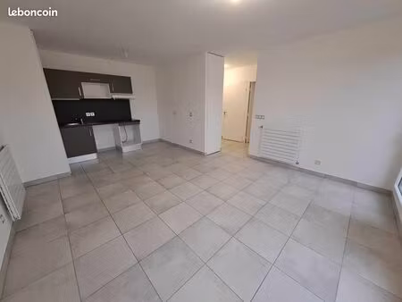 appartement 3 pièces 64 m²