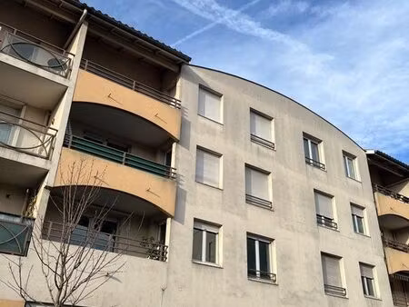 grand f2 centre ville