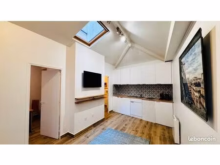 loue bureaux - 4 à 6 postes de travail - triangle d'or - calme et de plain pied