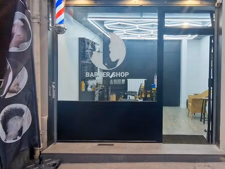 barbershop + studio ،،،، prix ​​non négociable