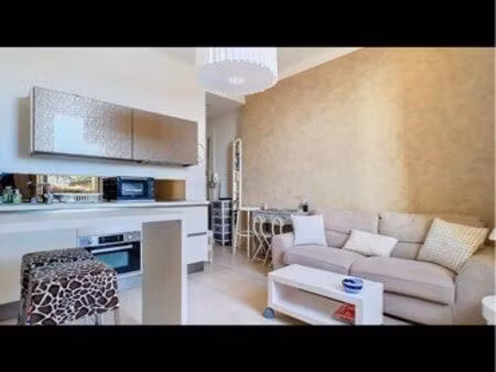 à louer apt 25 m2 très bien agencé et agréable pour une personne