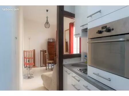 2 pièces de 25m²  12ème entre faidherbe chaligny et nation