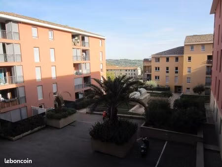 parking/box 14 m² grasse
