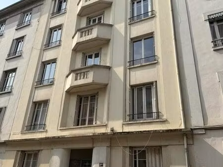 appartement 3 pièces 47 m²