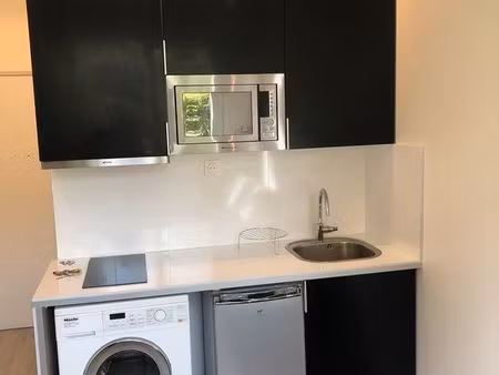 location studio paris 20e