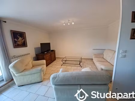 chambre 1 pièce 10 m²