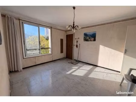 appartement 3 pièces 44 m²