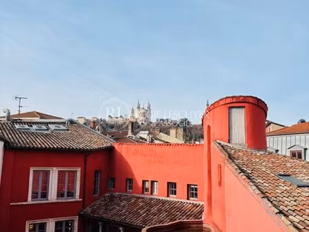 studio 1 pièce 27 m²