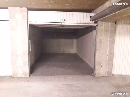 vente garage residence sécurisée