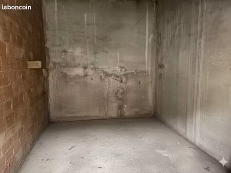 local de rangement indépendant 13 m² – cour intérieure – 13006