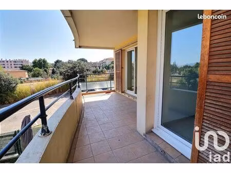 appartement 3 pièces 66 m²