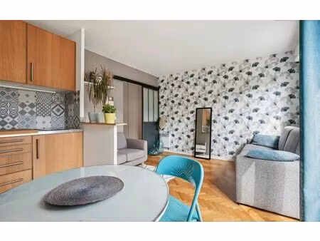 location appartement 1 pièce 27 m² à paris 18 (75018)