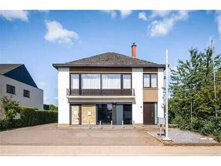 commerce avec appartement