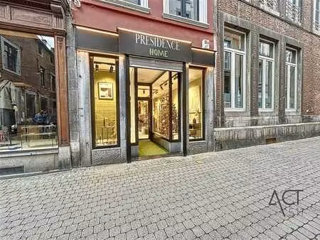 rez-de-chausée commercial dans le piétonnier