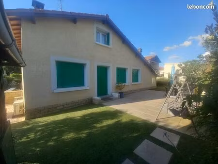 maison t5 au calme sur revaison