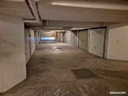 garage à vendre vallauris (06) 30000 négociable