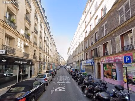 boutique 30 m² paris