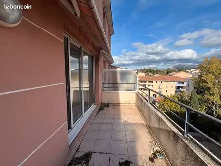 t4 duplex 76m² avec terrasse et parking