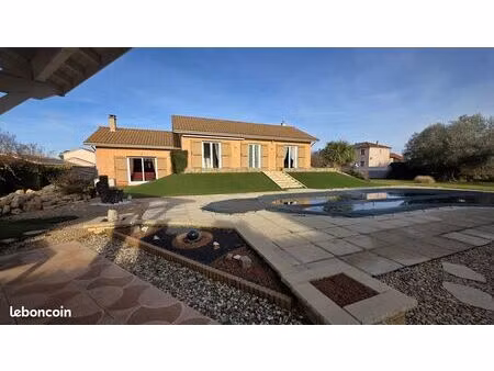 propriété 4 pièces 120 m²