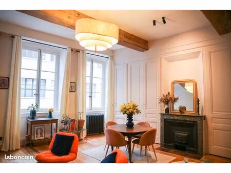 lyon 2ᵉ / cordeliers - appartement de caractère rénové