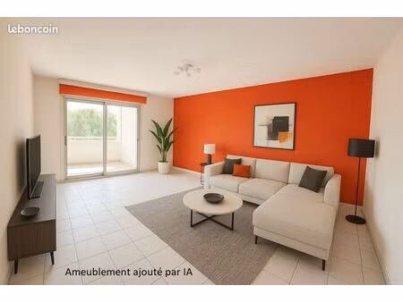 t3 72m² dernier étage petite résidence le cabot centre