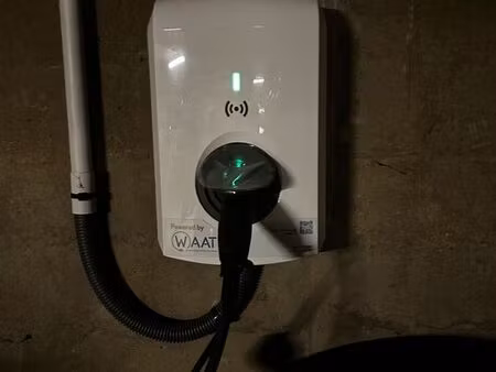 place parking + borne élec