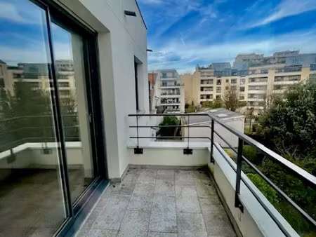 location appartement 2 pièces 47 m² à courbevoie (92400)  1 350 €