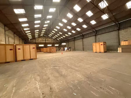 location locaux professionnels 1000 m² à evreux (27000)  4 100 €