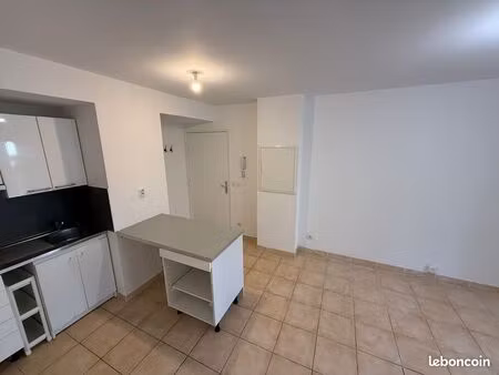 t2 parc de l'hippodrome