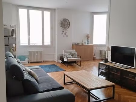 t3 - 86m2 -lyon 6 - massena